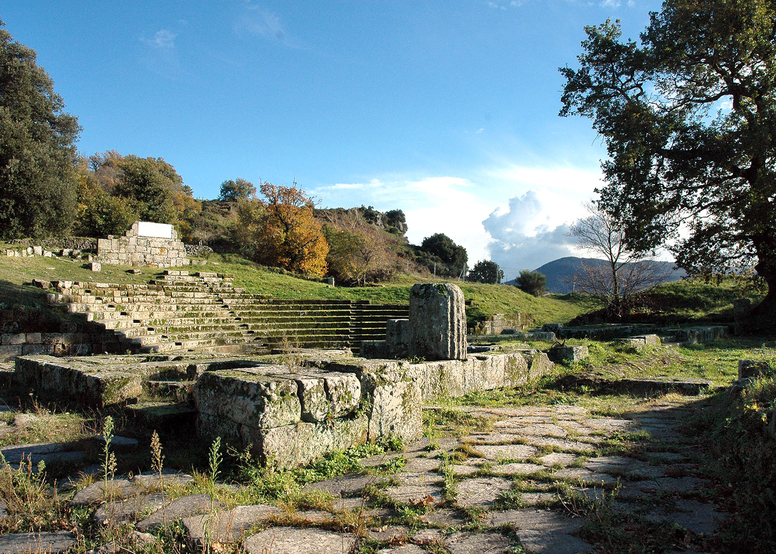 Tuscolo, l’antica città di Tusculum visitala con Around Rome