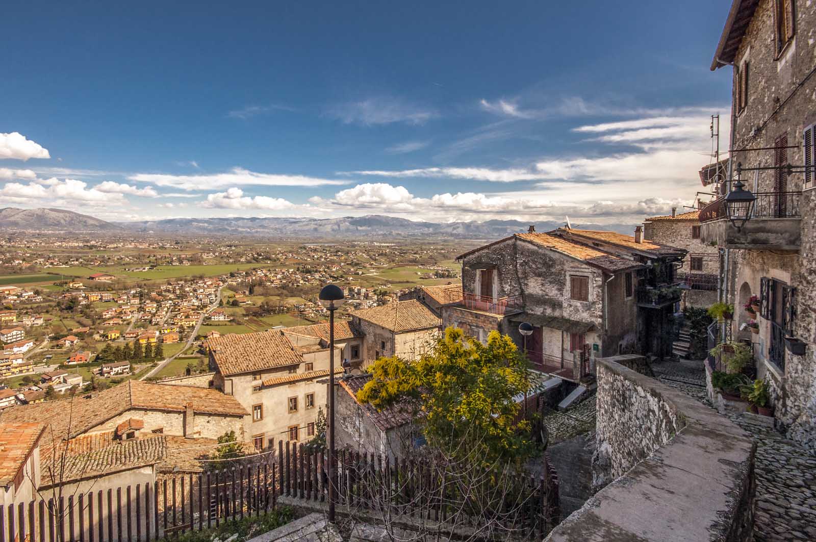 Vista panoramica sulla valle dal centro di Artena