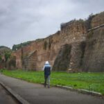 Tratto esteso di Mura Aureliane lungo Viale di Porta Ardeatina
